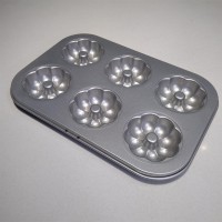 Pattern cake mold