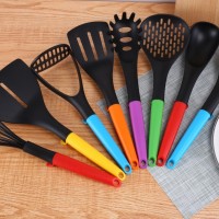 8 piece Nylon kitchen utensil set