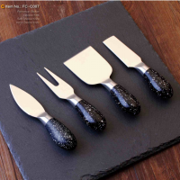 Cheese knife set