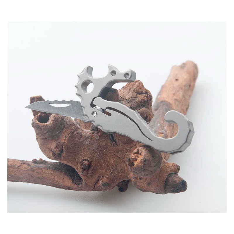 Titanium 3-in-1 EDC Small Knife, Includes Folding Blade, Bottle Opener and Keyring图2