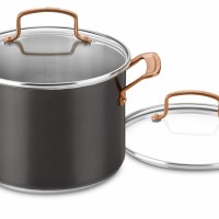 Stainless steel pot with lid