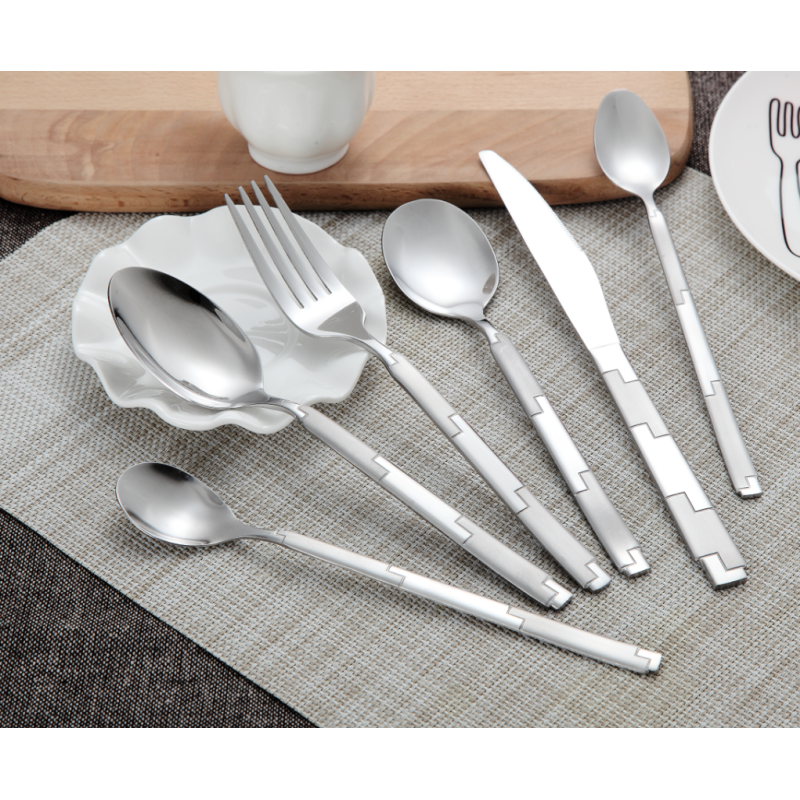 Wholesale silver kitchen hotel restaurant flatware cutipol goa flatware custom metal cutlery stainle图3