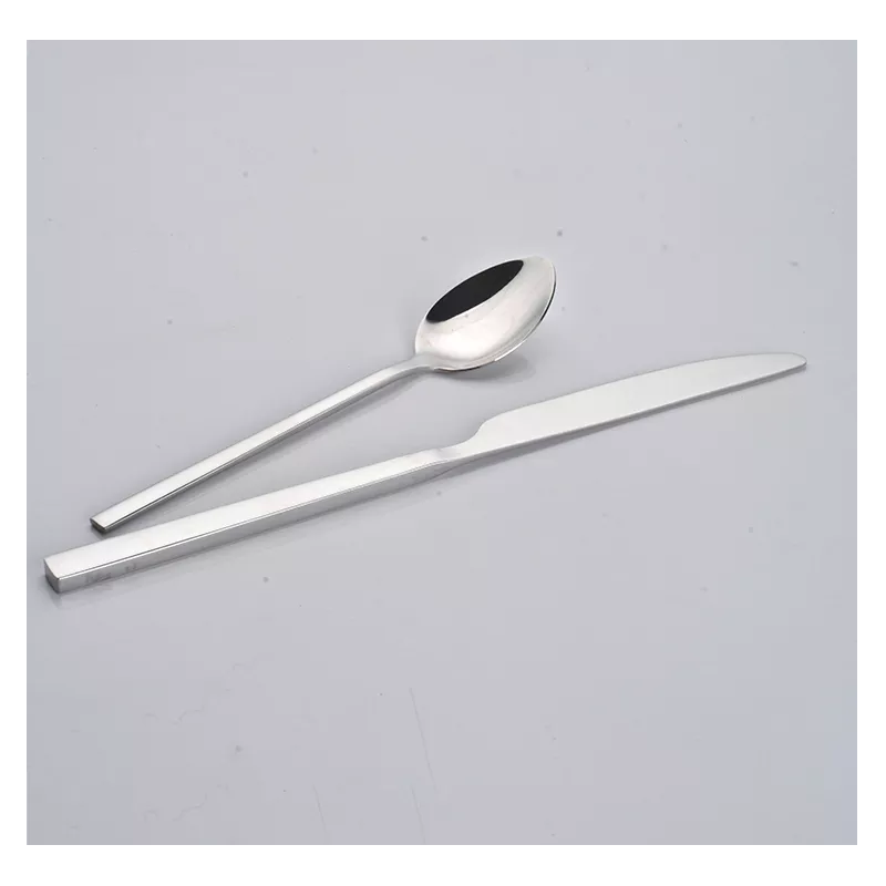 High quality SUS430 mirror polish camping cutlery spoons and knives fork and spoon silverware set fl图3