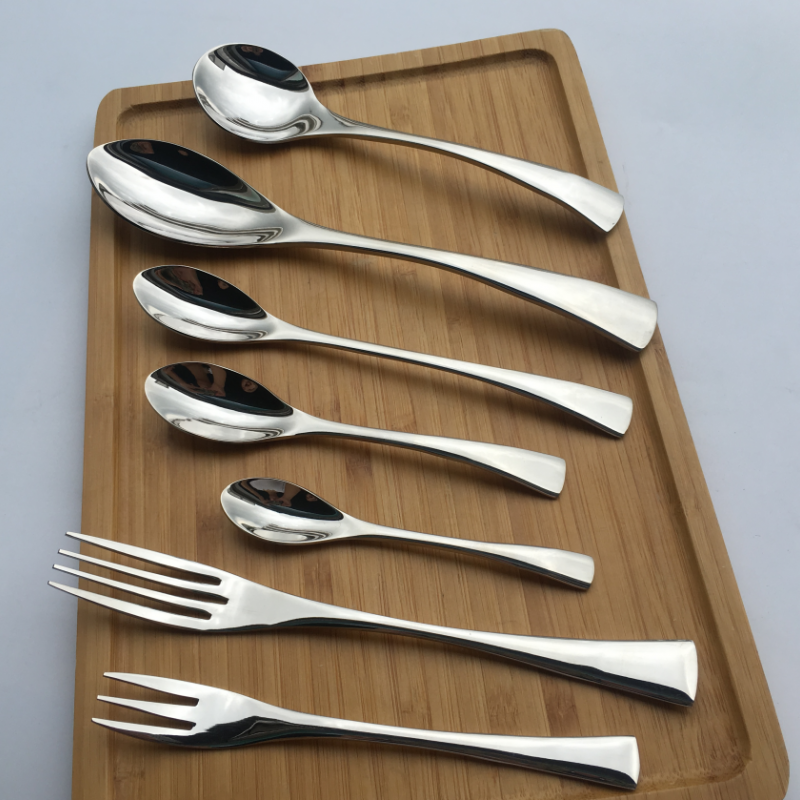 Factory price high Quality Wedding Silverware Gift Restaurant Silver Spoon Fork Luxury Flatware Stai图3