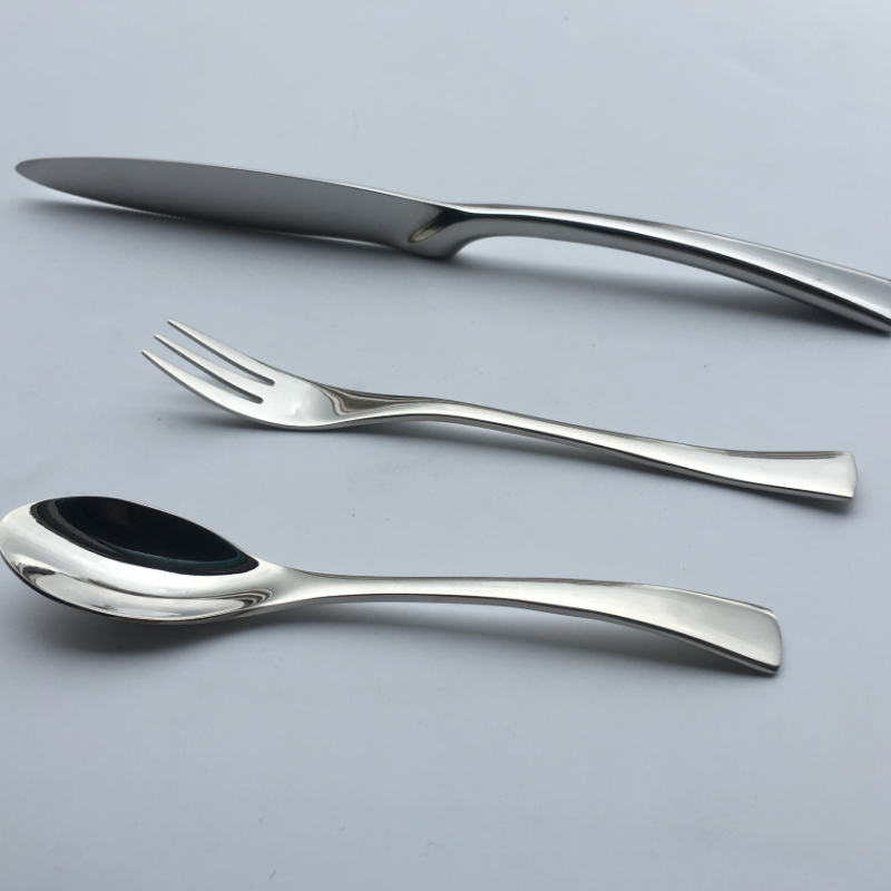 Factory price high Quality Wedding Silverware Gift Restaurant Silver Spoon Fork Luxury Flatware Stai图4
