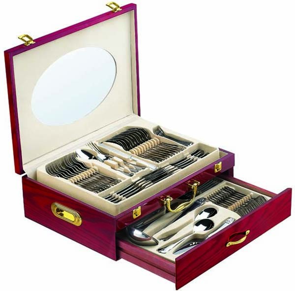 Manufacturers Wholesale Royal Stainless Steel Cutlery Set , Home Party Hotel Flatware With Gold Plat图5